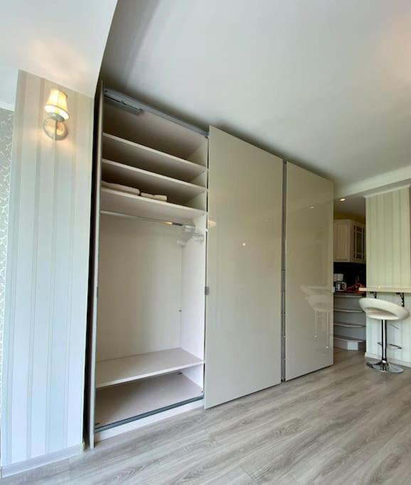 Downtown Studio - Ultra Central With Park View Bucureşti Exterior foto